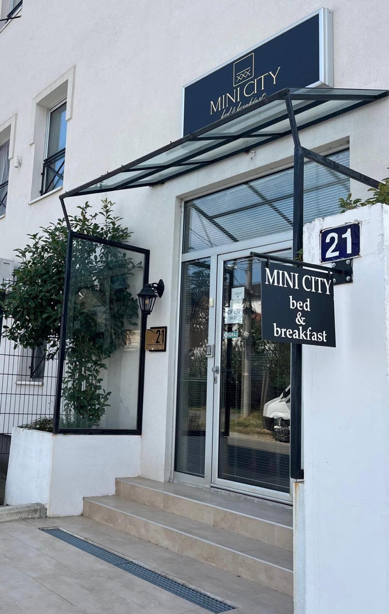 Minicity Inn Belgrade Exterior photo