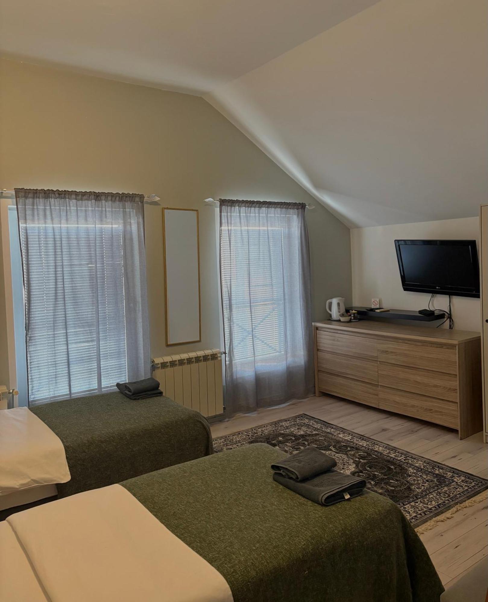 Minicity Inn Belgrade Exterior photo